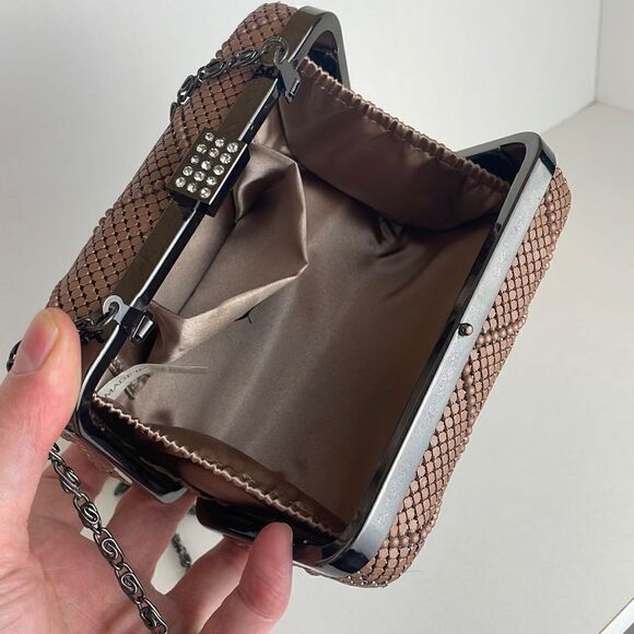 Nicole Miller Blush Pink Metal Mesh Chain Strap Structured Frame Evening Bag - Picture 8 of 12